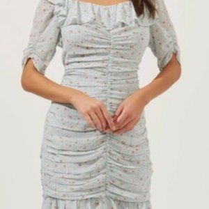 ASTR the label short sleeve ruffle neck rushed dress blue with flowers size l